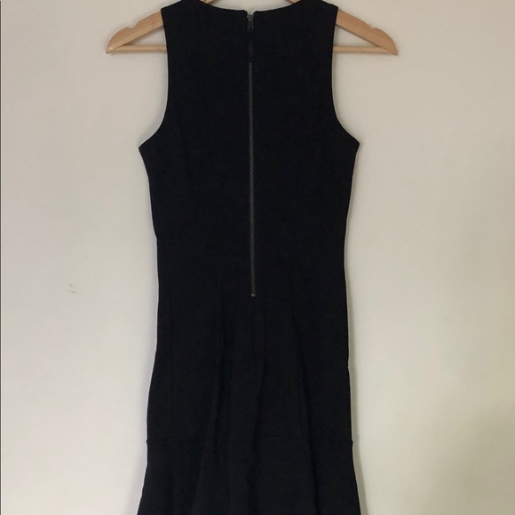 Guess - Fit & Flare Peplum Style - Picture 3 of 5